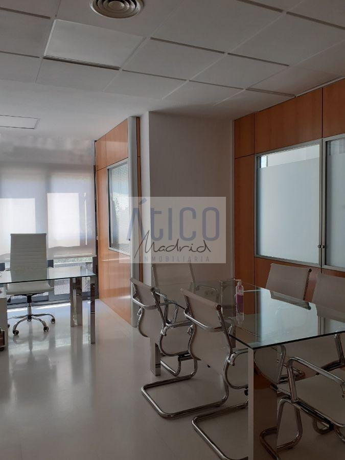 For rent of office in Madrid