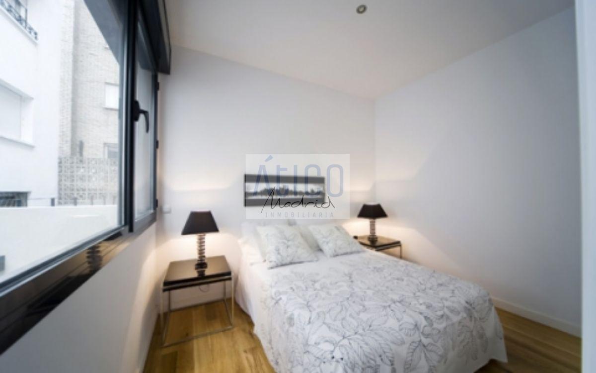 For sale of apartment in Madrid