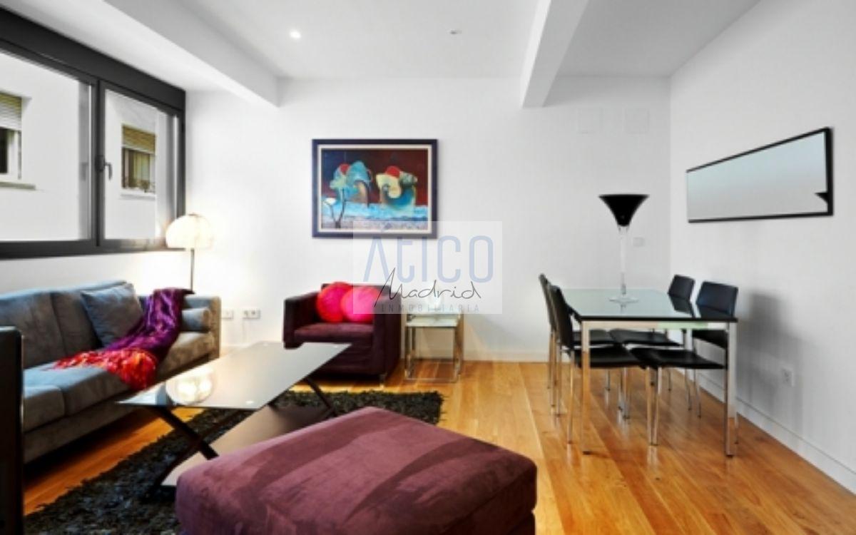 For sale of apartment in Madrid