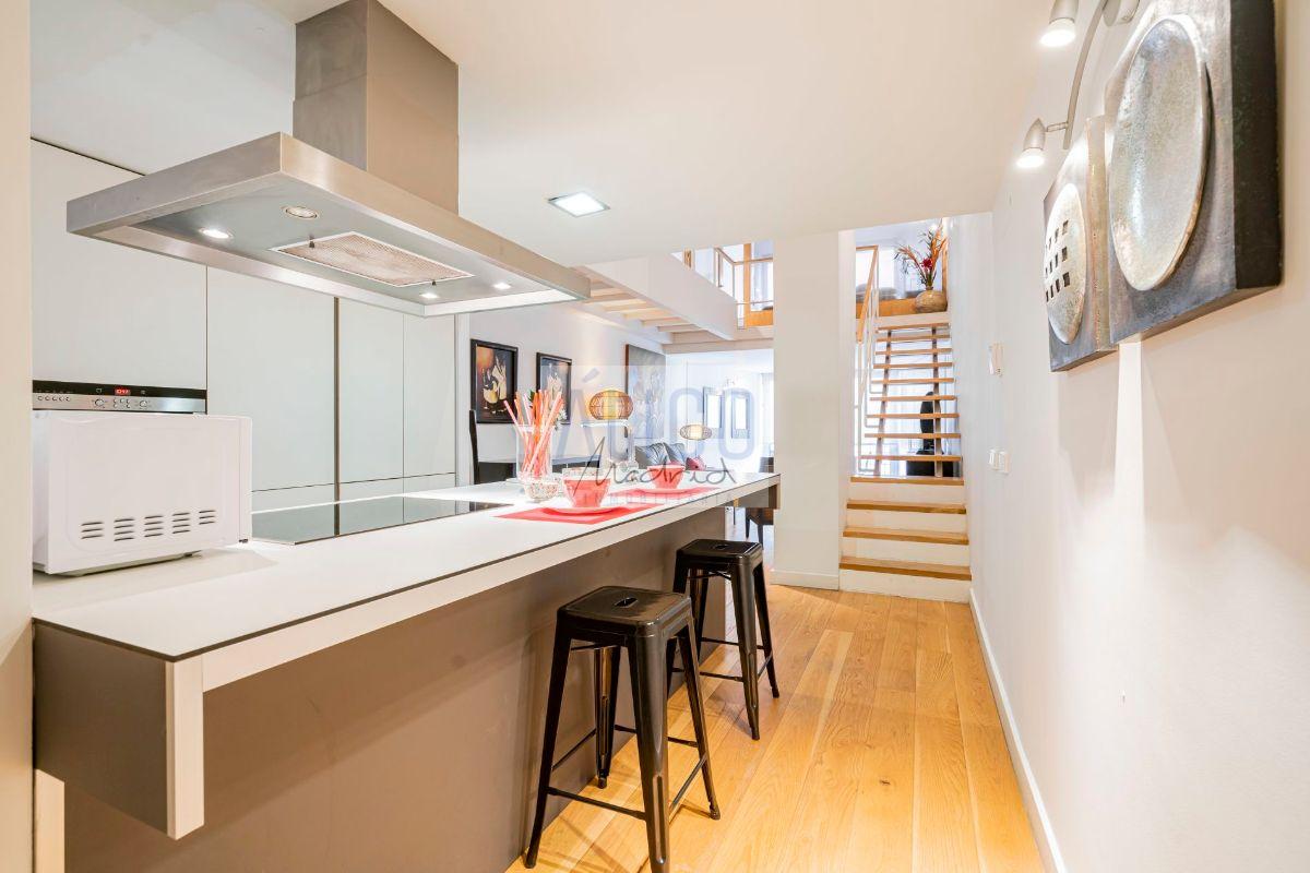 For sale of flat in Madrid