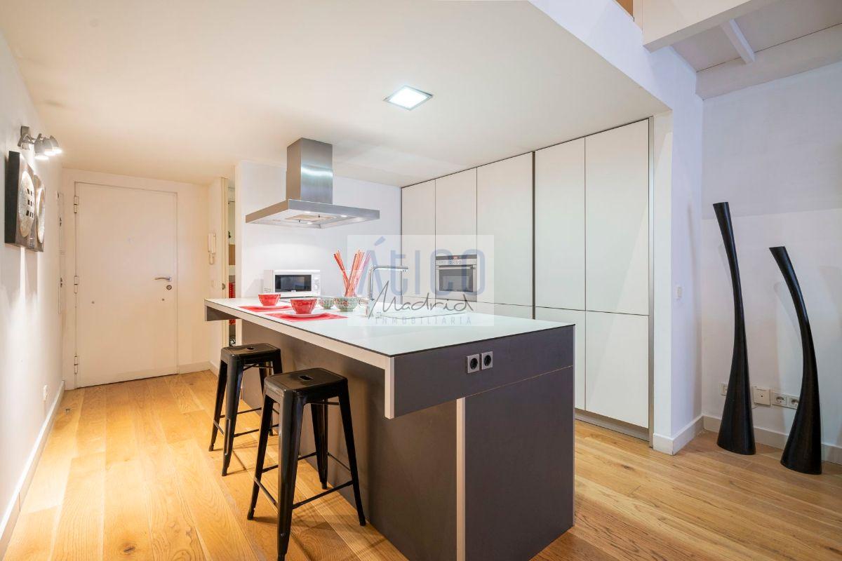 For sale of flat in Madrid