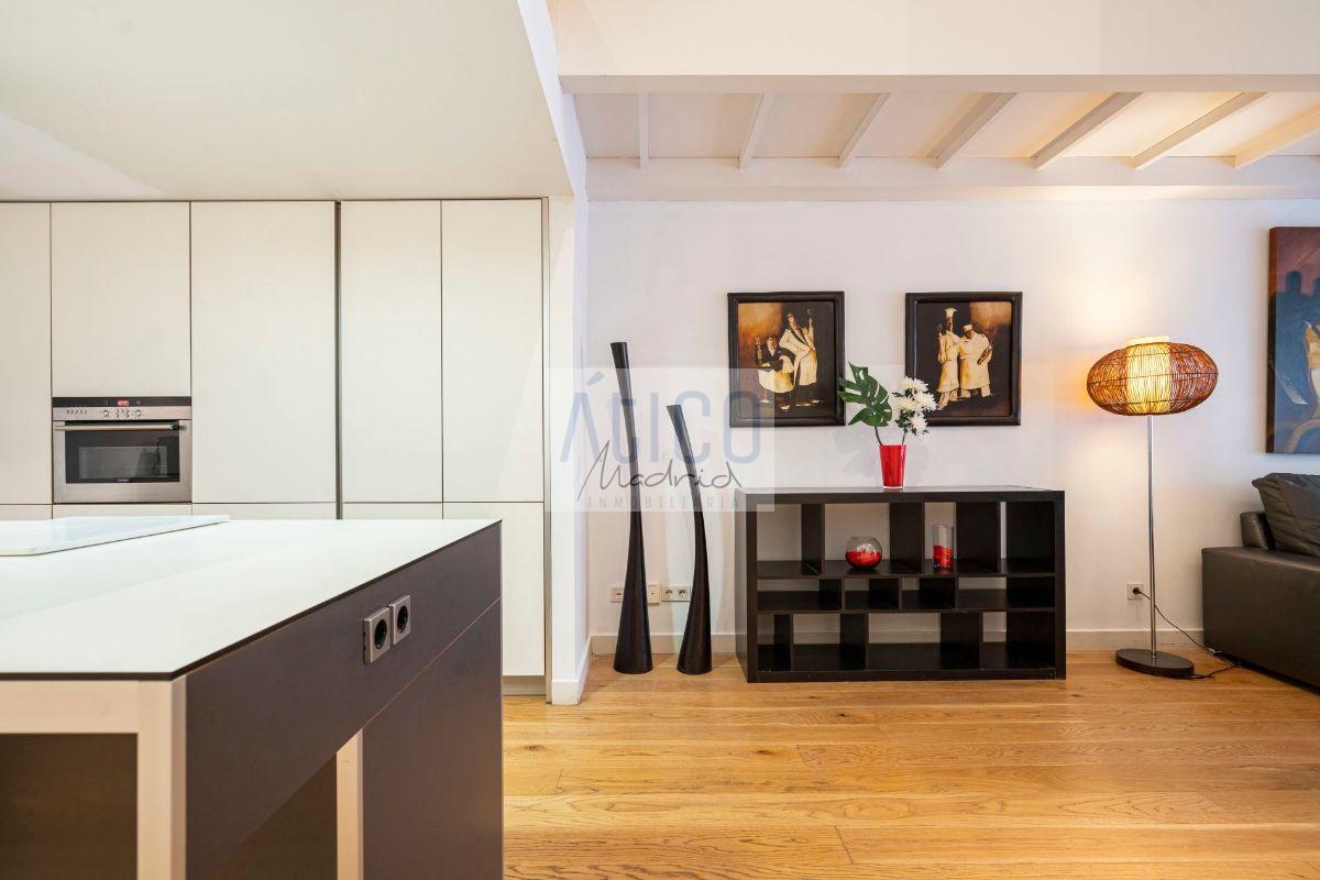 For sale of flat in Madrid