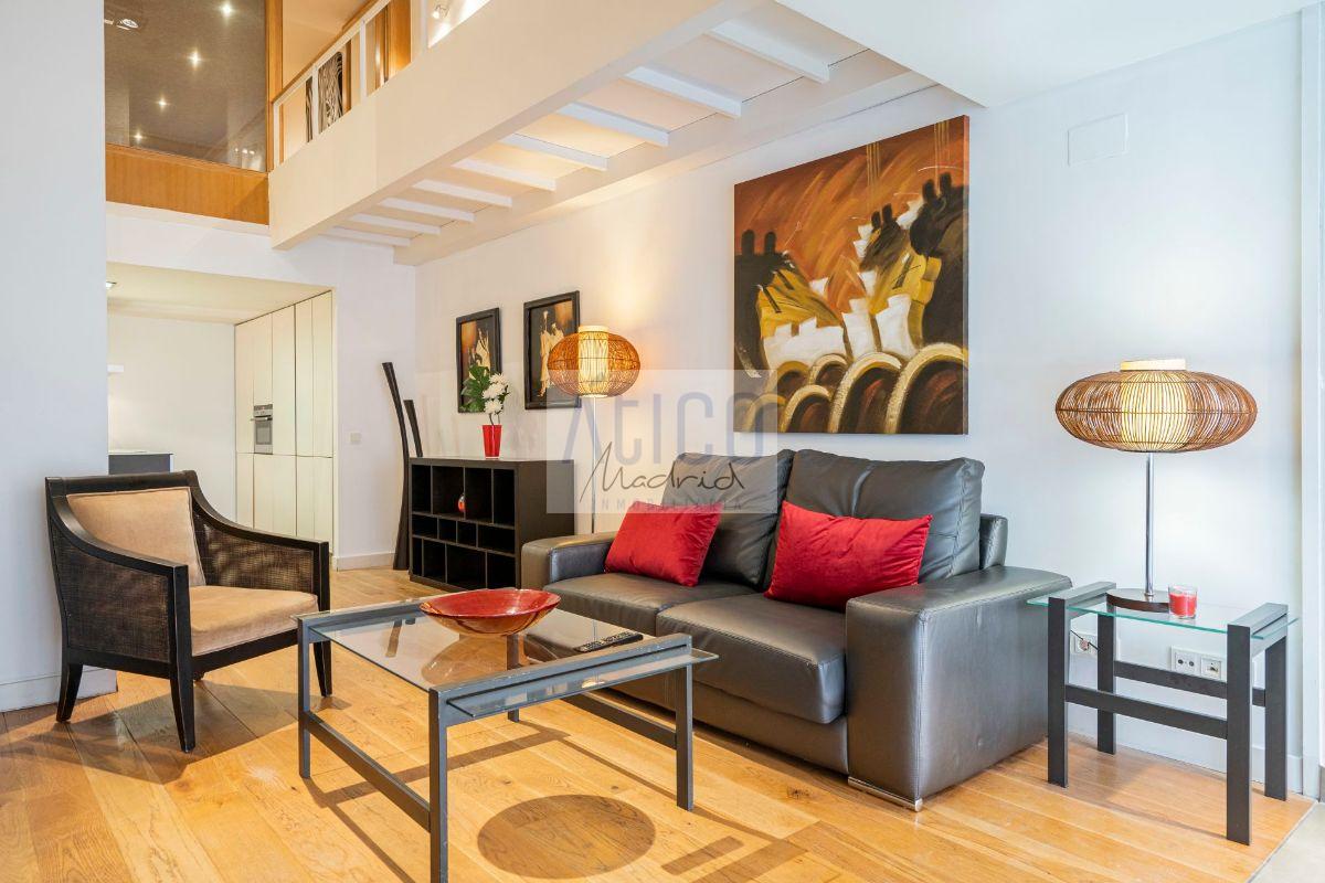 For sale of flat in Madrid