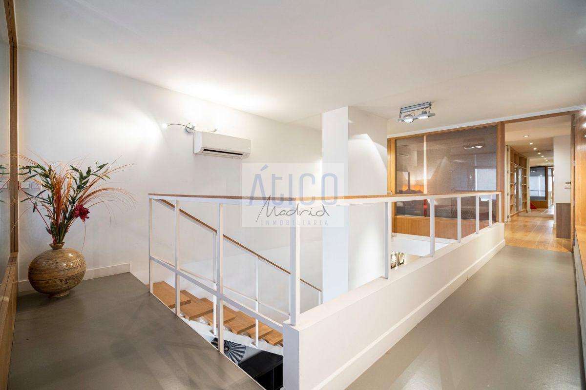 For sale of flat in Madrid