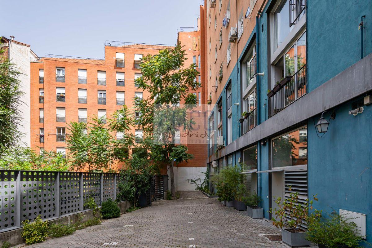 For sale of flat in Madrid