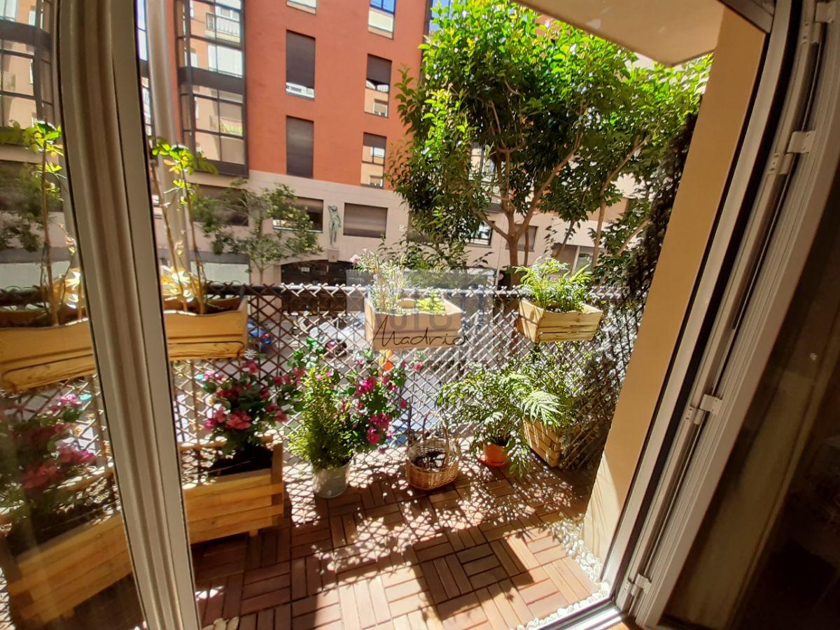 For sale of flat in Madrid