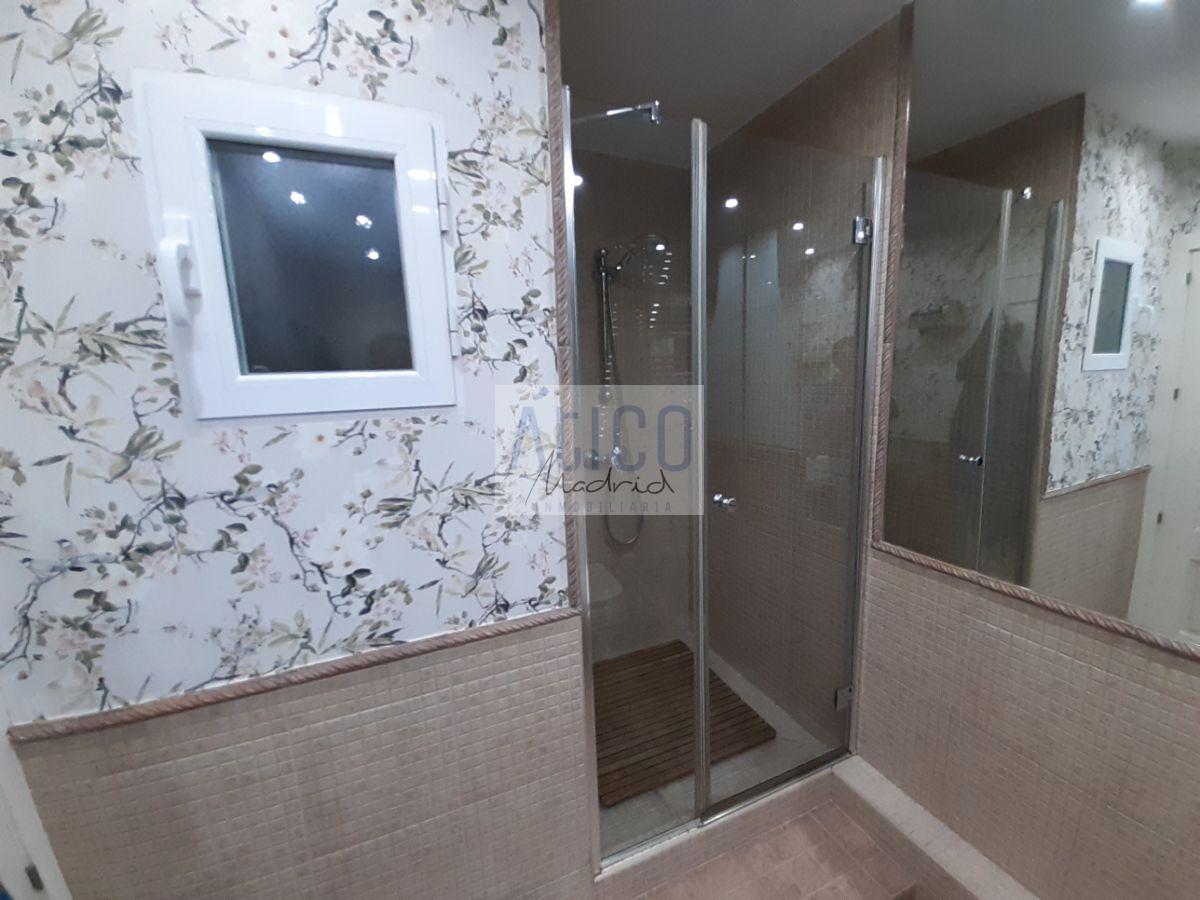 For sale of flat in Madrid