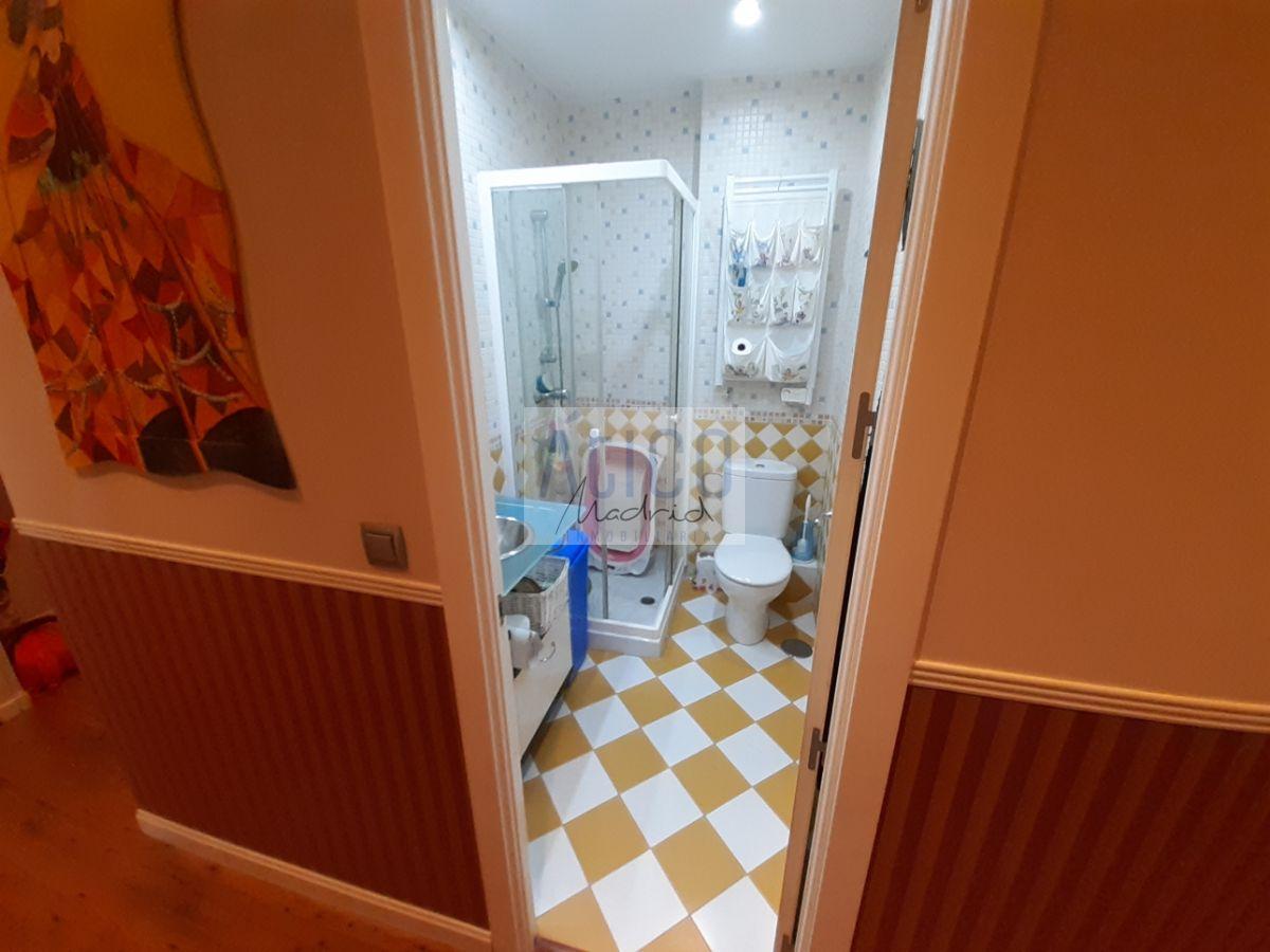 For sale of flat in Madrid