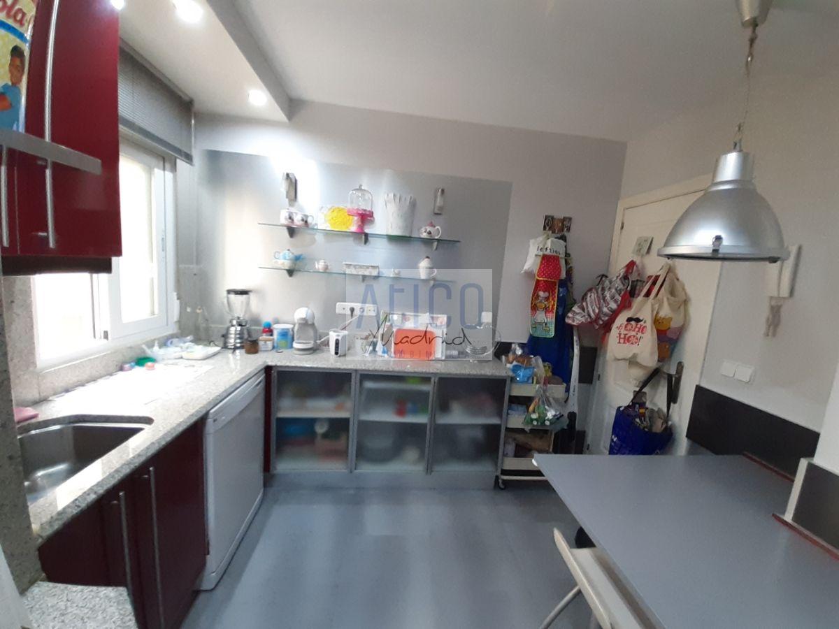 For sale of flat in Madrid