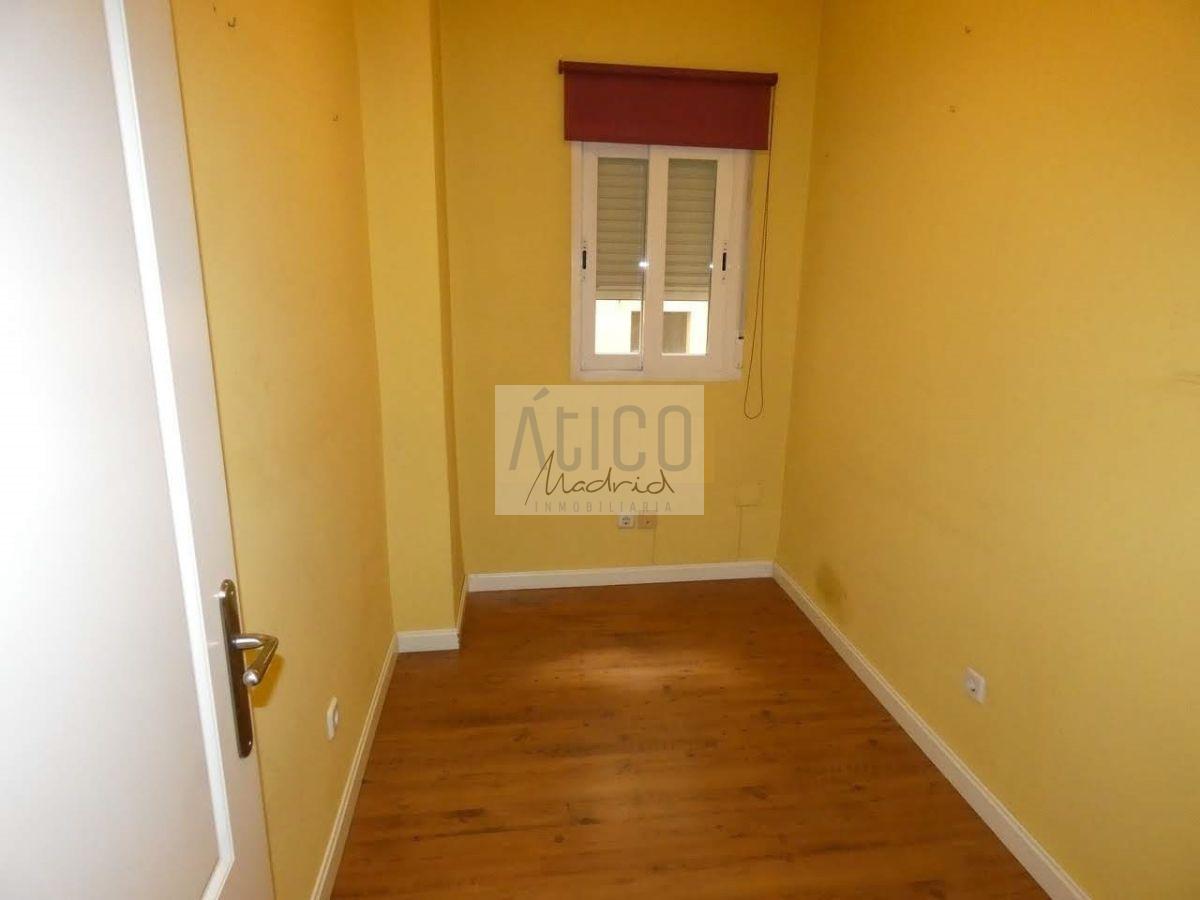 For sale of flat in Madrid