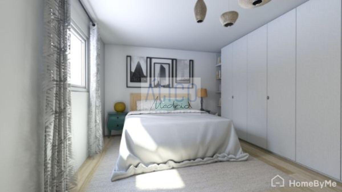 For sale of flat in Madrid