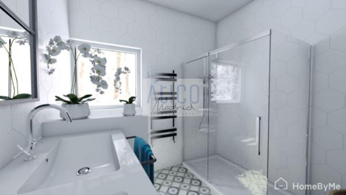 For sale of flat in Madrid