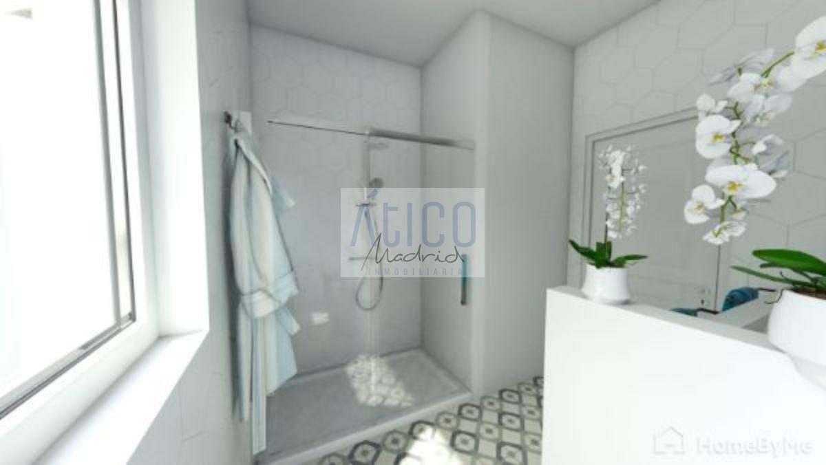 For sale of flat in Madrid