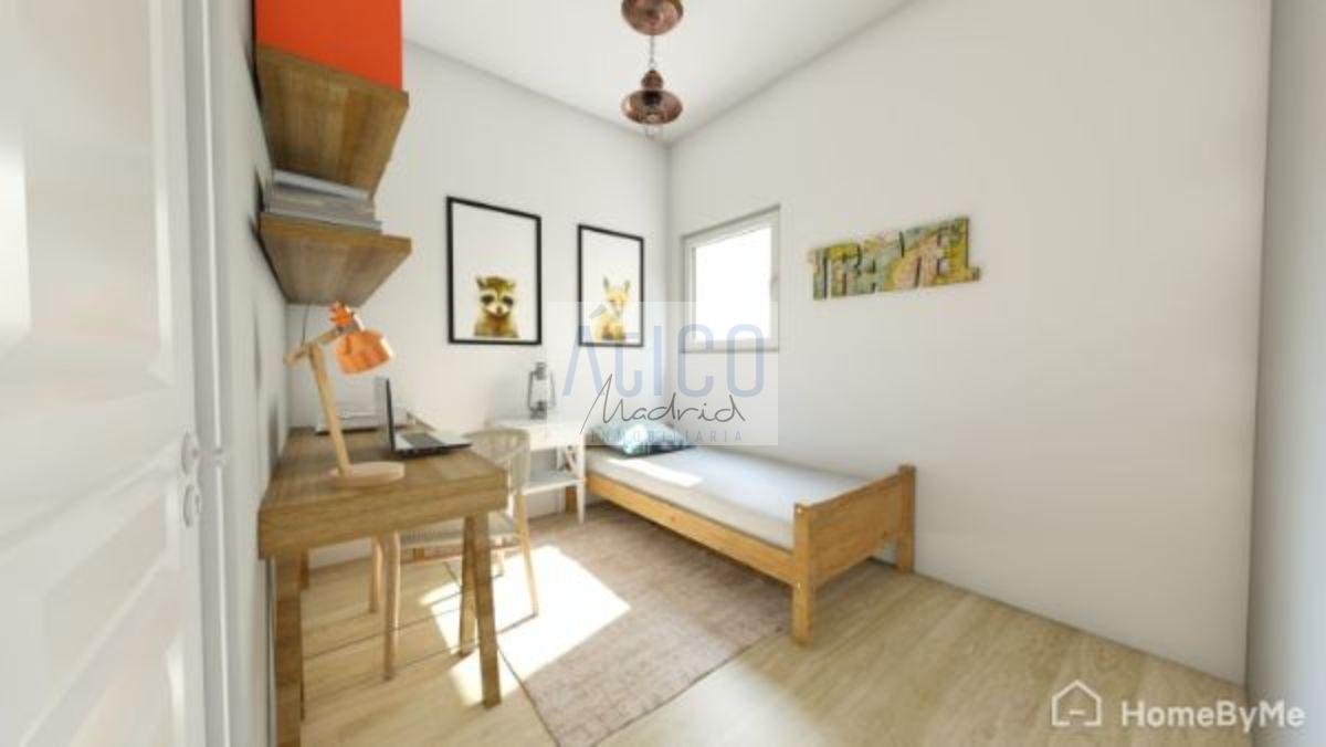 For sale of flat in Madrid
