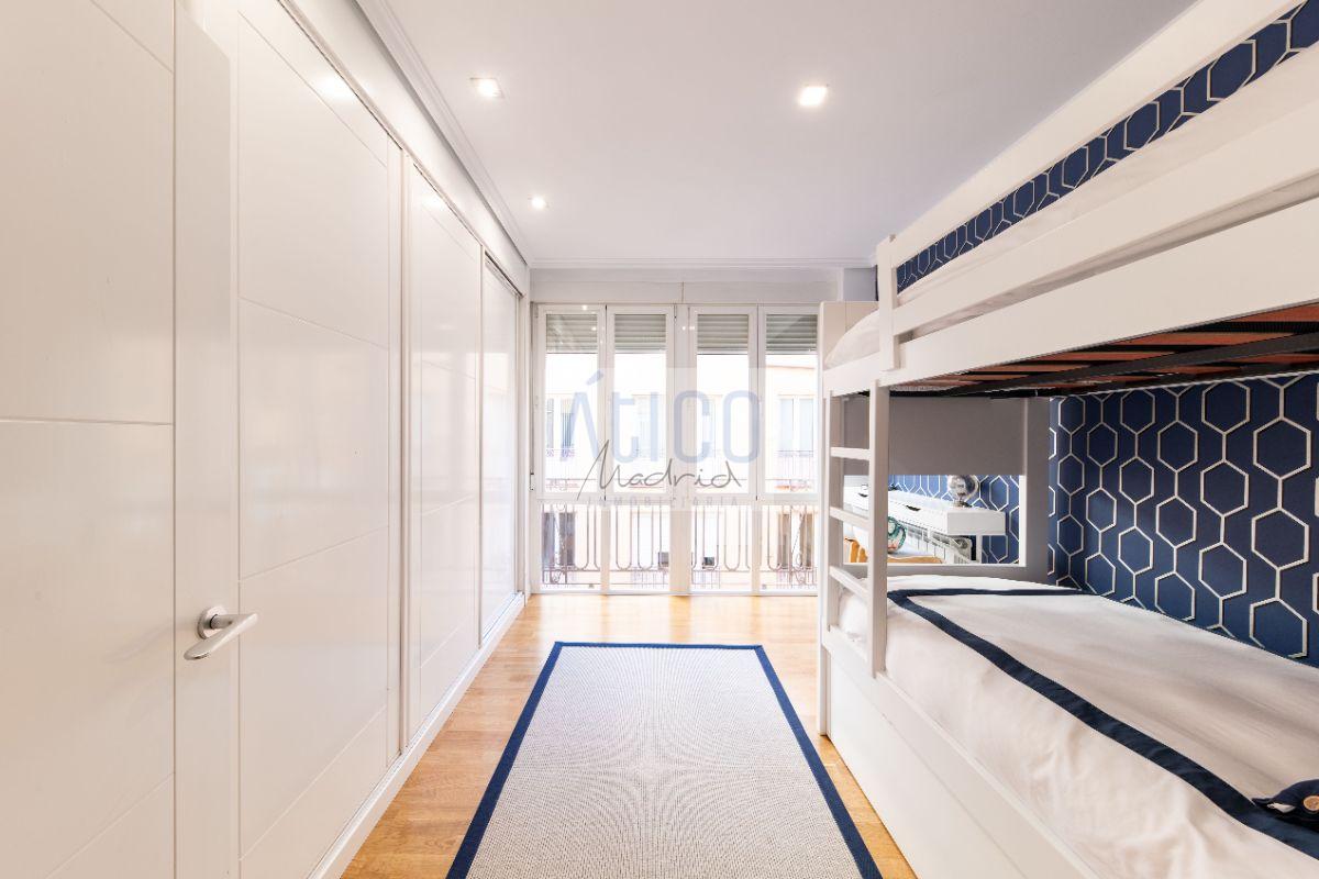 For sale of flat in Madrid