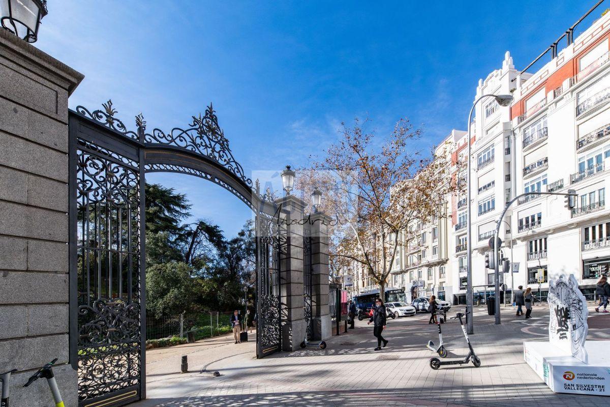 For sale of flat in Madrid