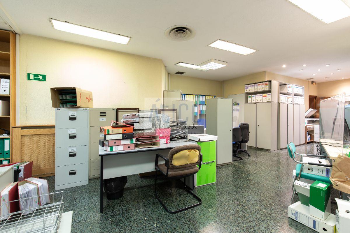 For sale of commercial in Madrid