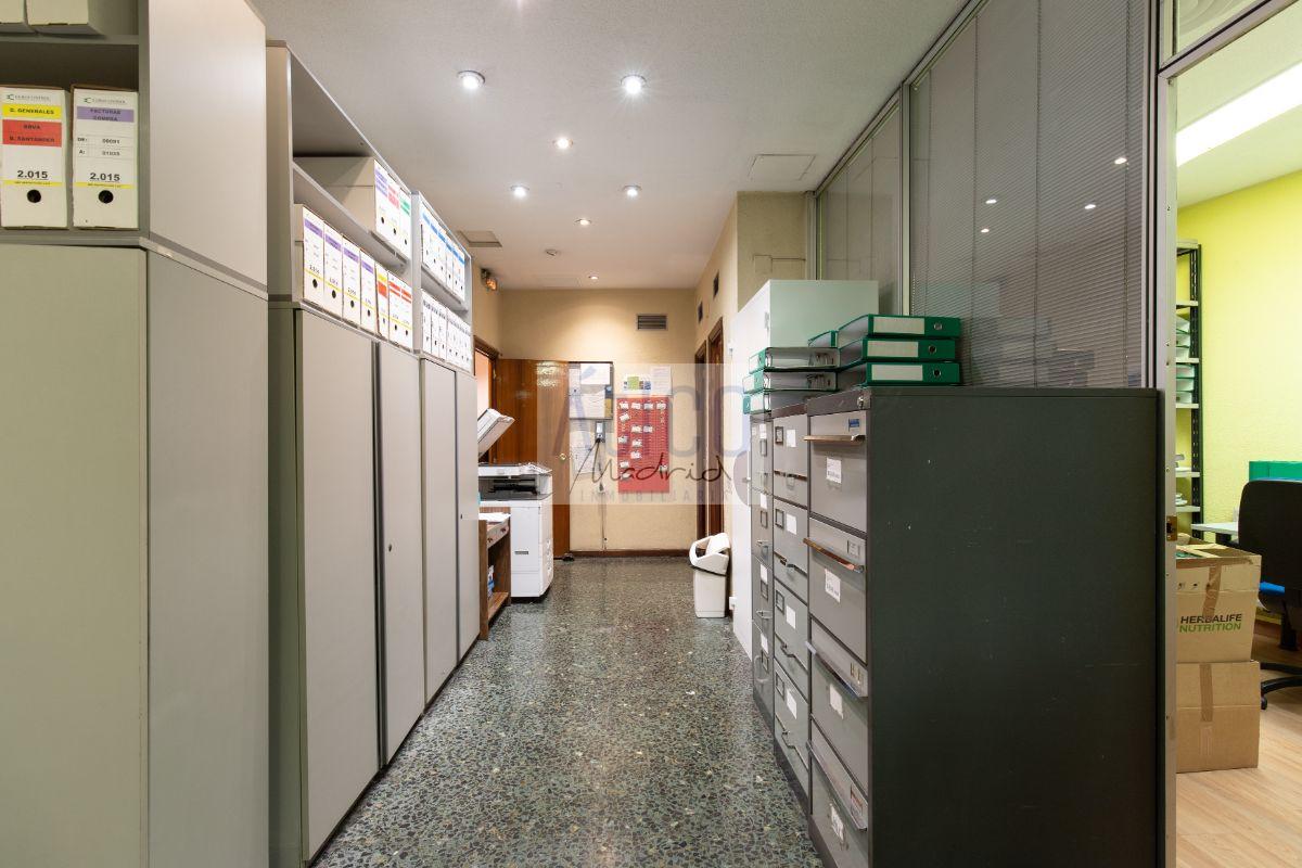 For sale of commercial in Madrid