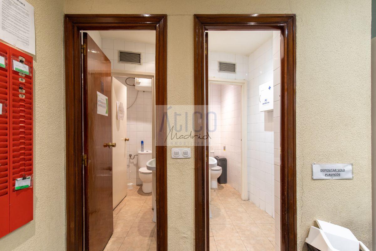 For sale of commercial in Madrid