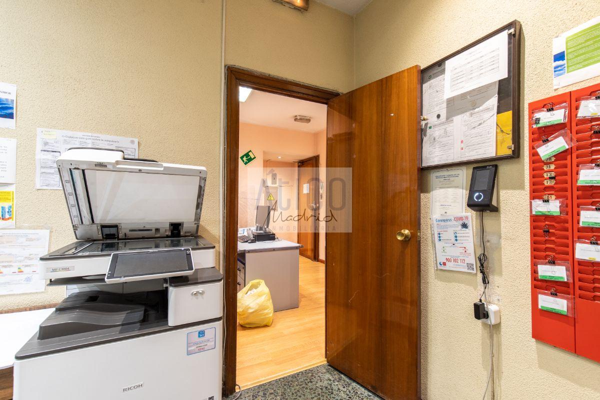 For sale of commercial in Madrid
