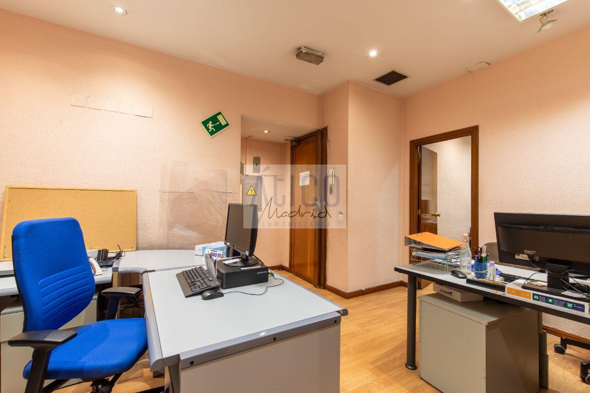 For sale of commercial in Madrid