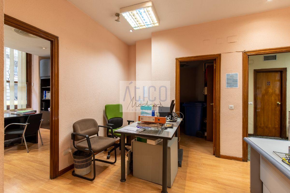 For sale of commercial in Madrid