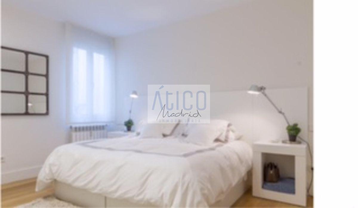 For sale of flat in Madrid