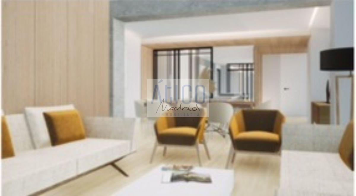 For sale of flat in Madrid