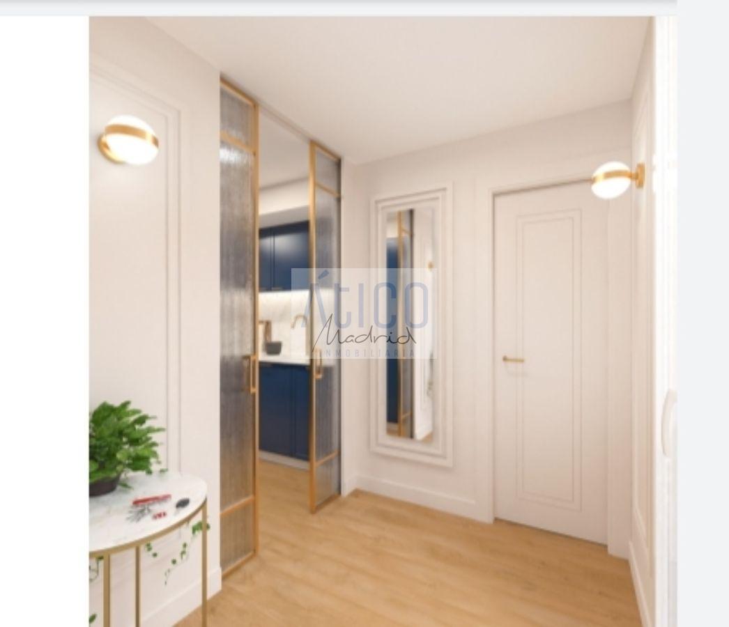 For sale of penthouse in Madrid