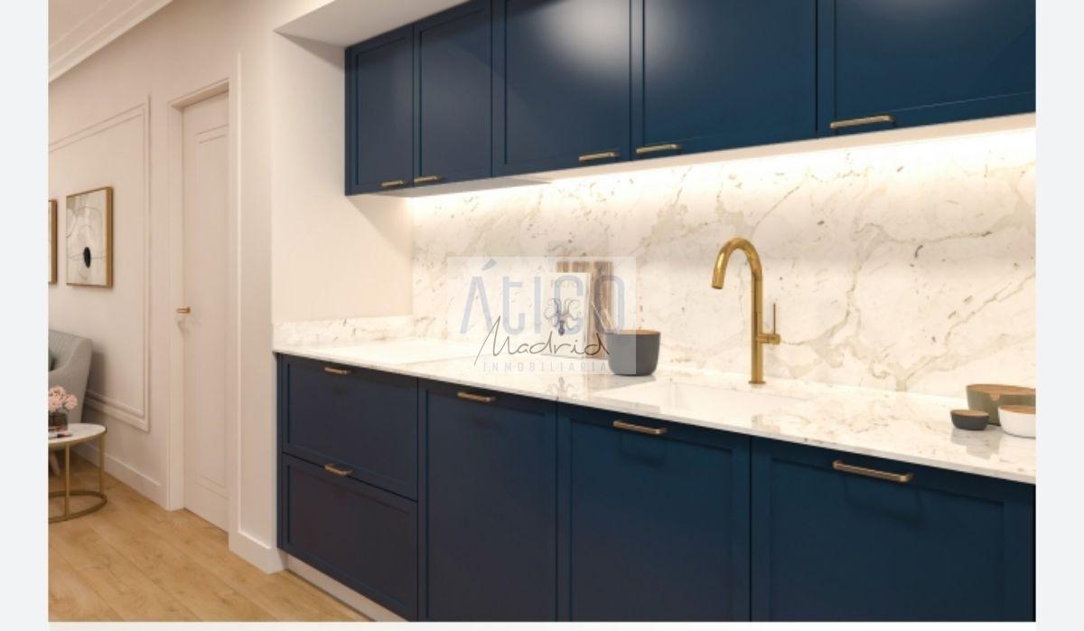 For sale of penthouse in Madrid