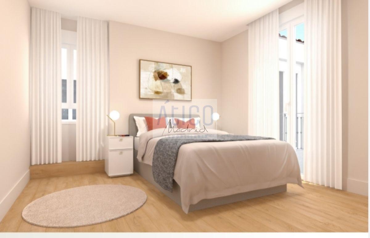 For sale of penthouse in Madrid
