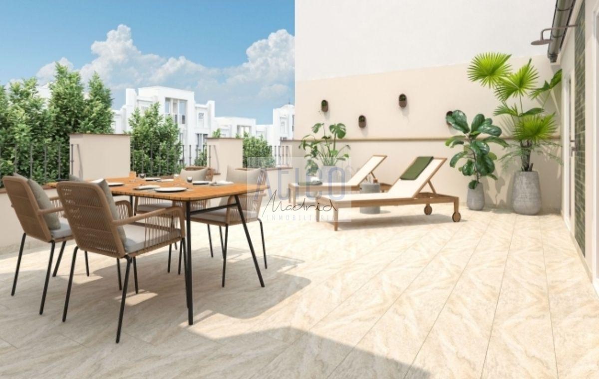 For sale of penthouse in Madrid