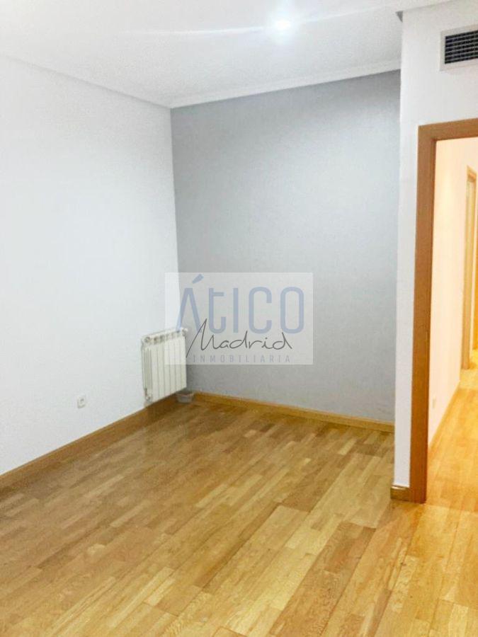 For rent of apartment in Madrid
