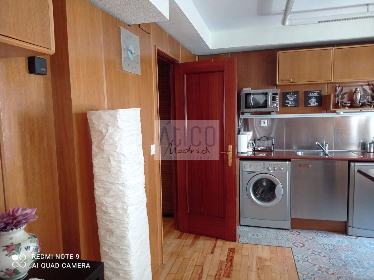 For sale of apartment in Madrid