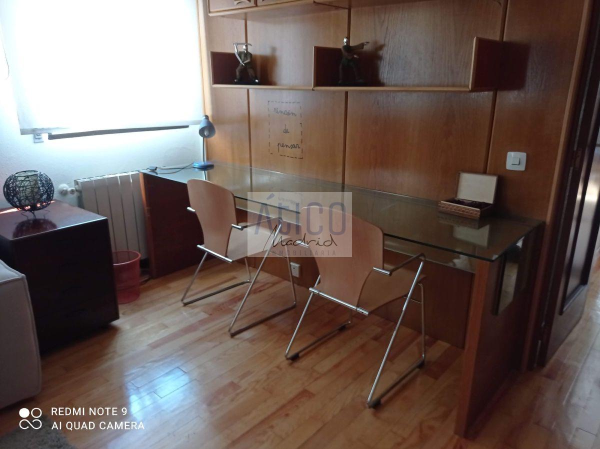 For sale of apartment in Madrid