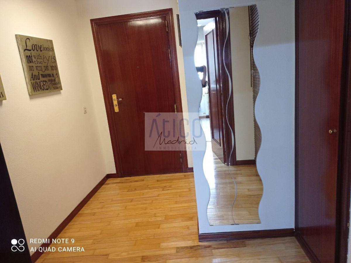 For sale of apartment in Madrid