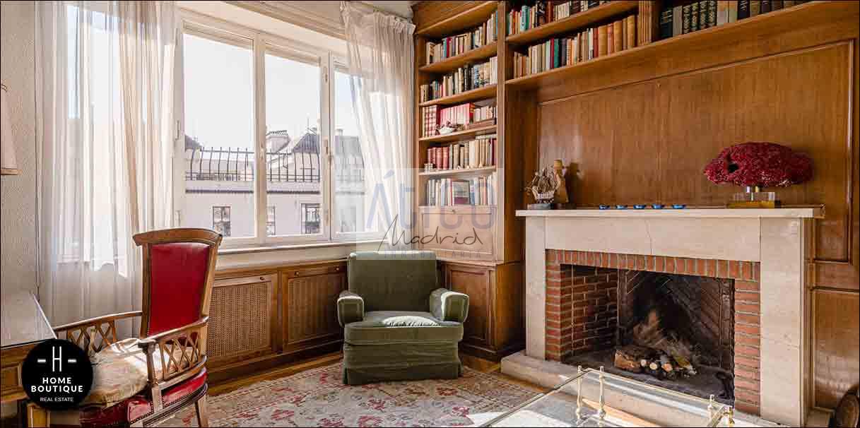 For sale of flat in Madrid