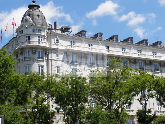 For sale of flat in Madrid