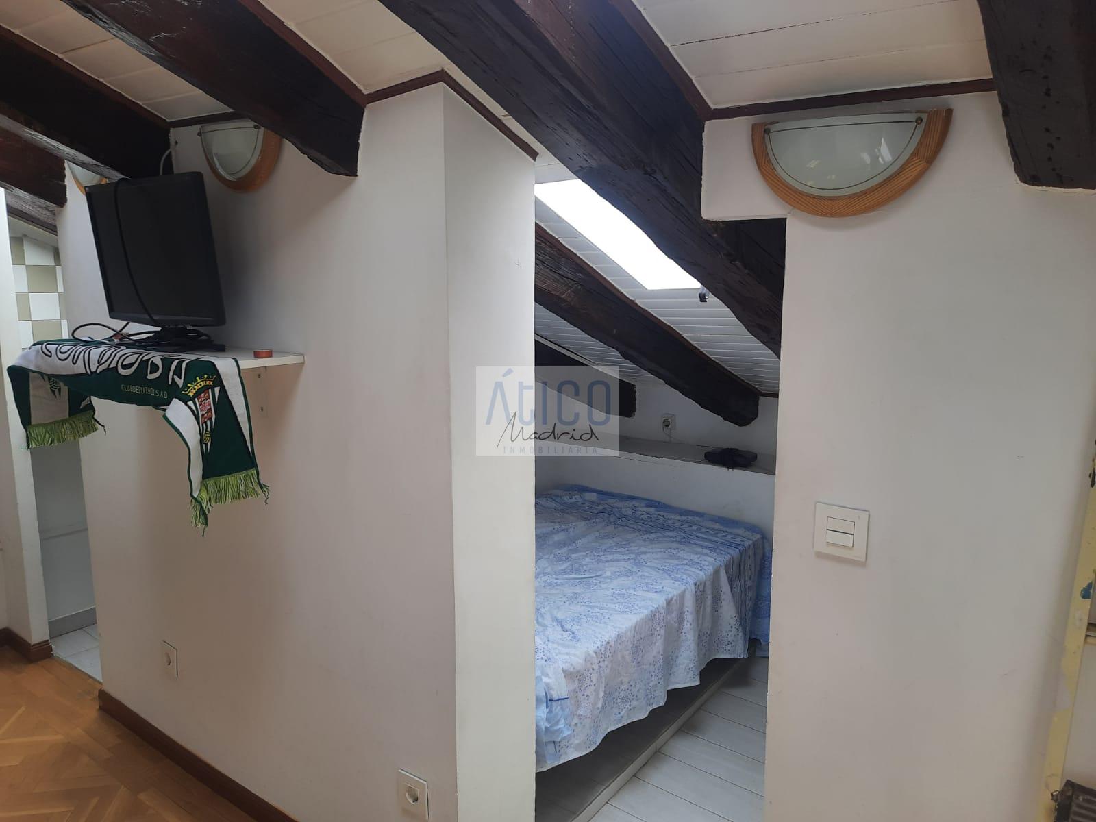 For sale of penthouse in Madrid
