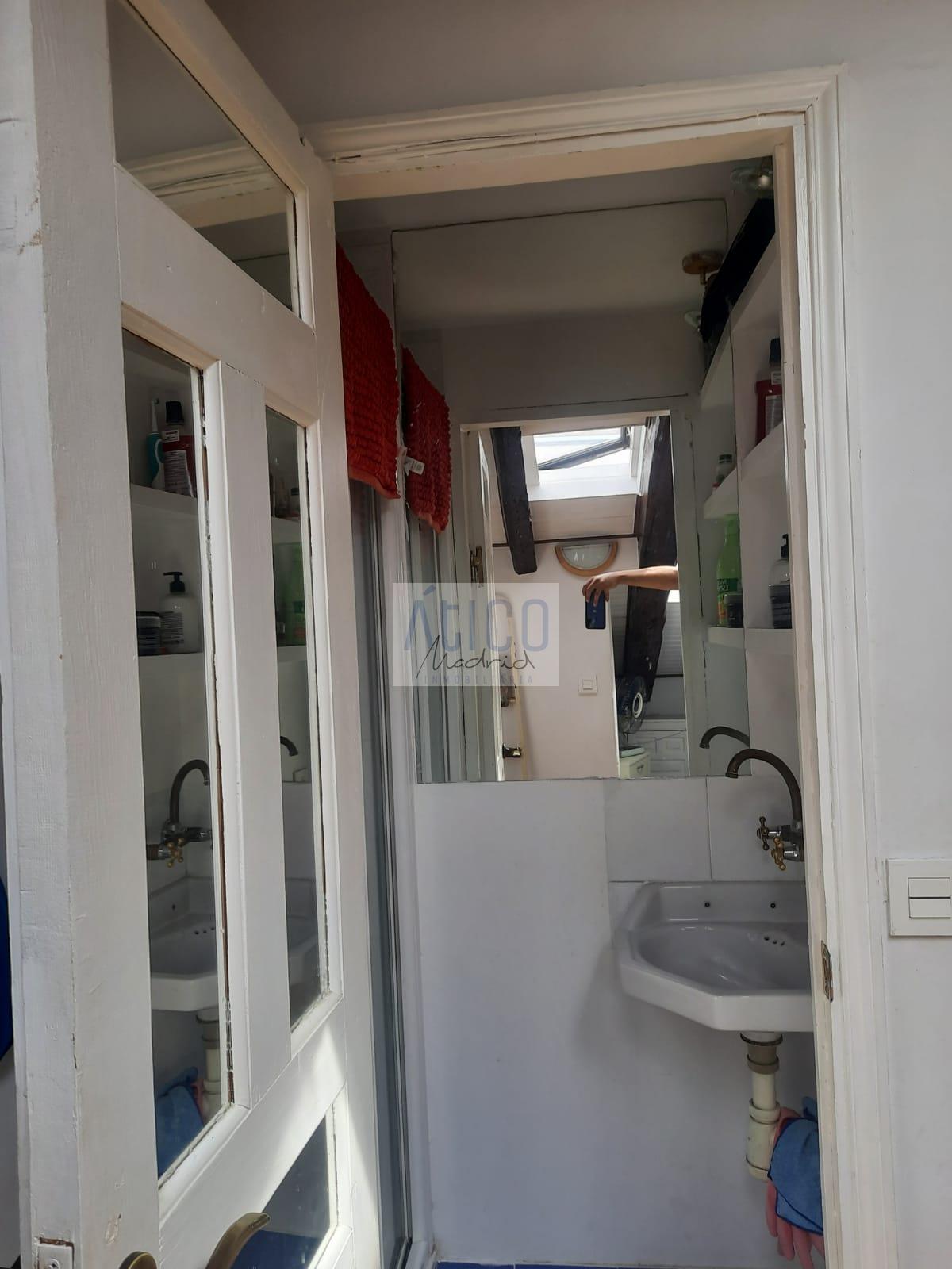 For sale of penthouse in Madrid