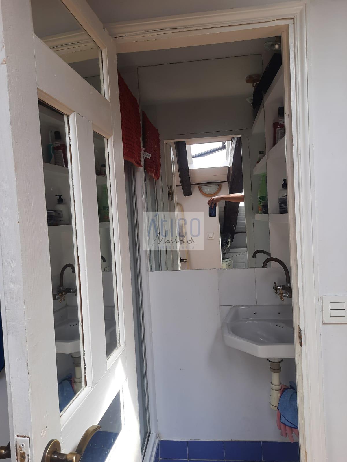 For sale of penthouse in Madrid