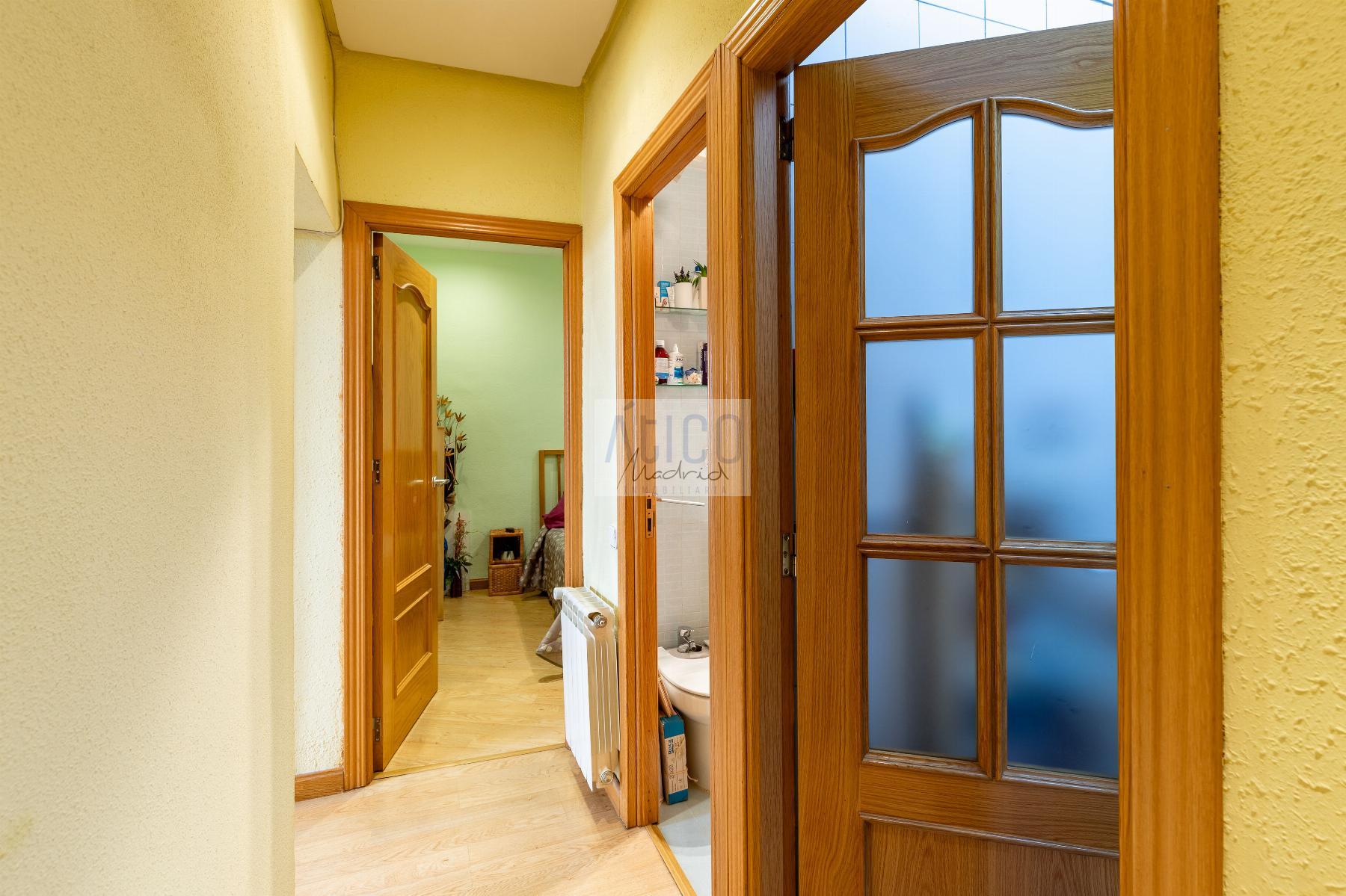 For sale of flat in Madrid