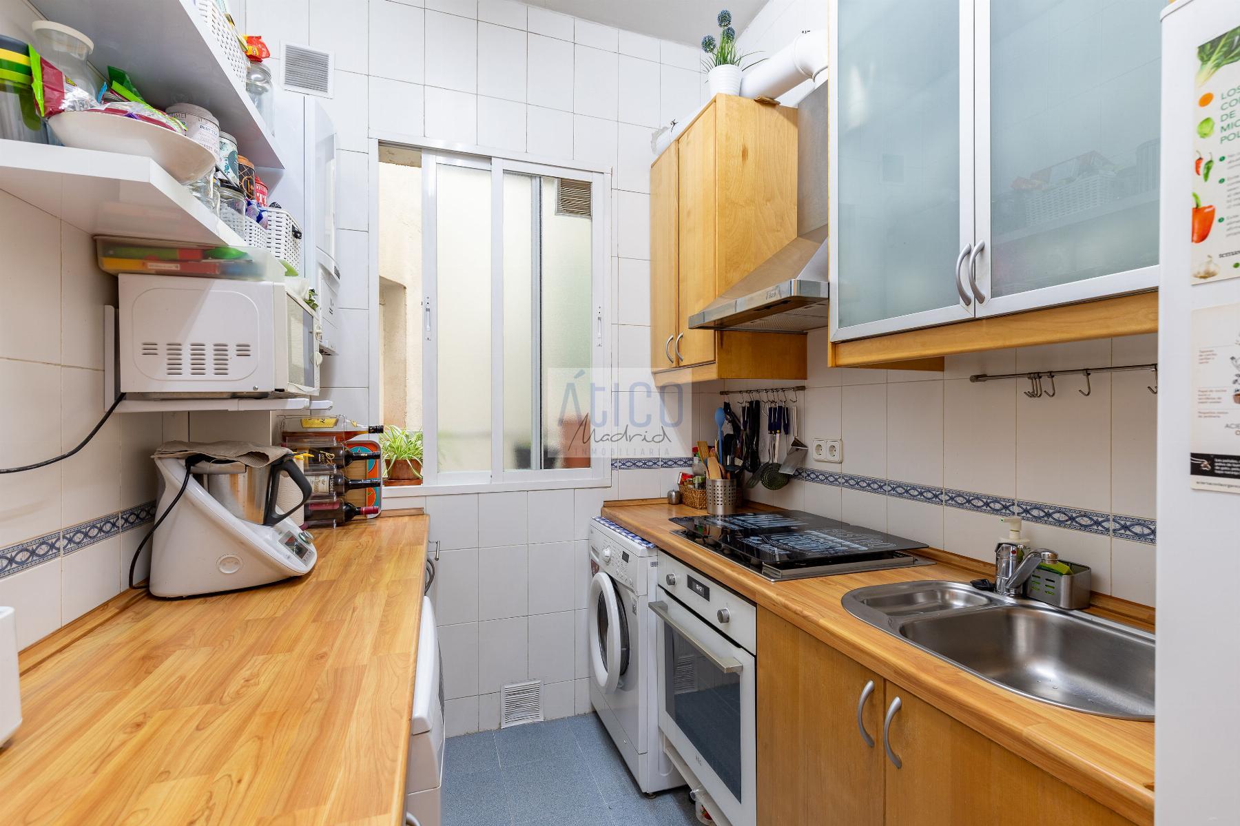 For sale of flat in Madrid