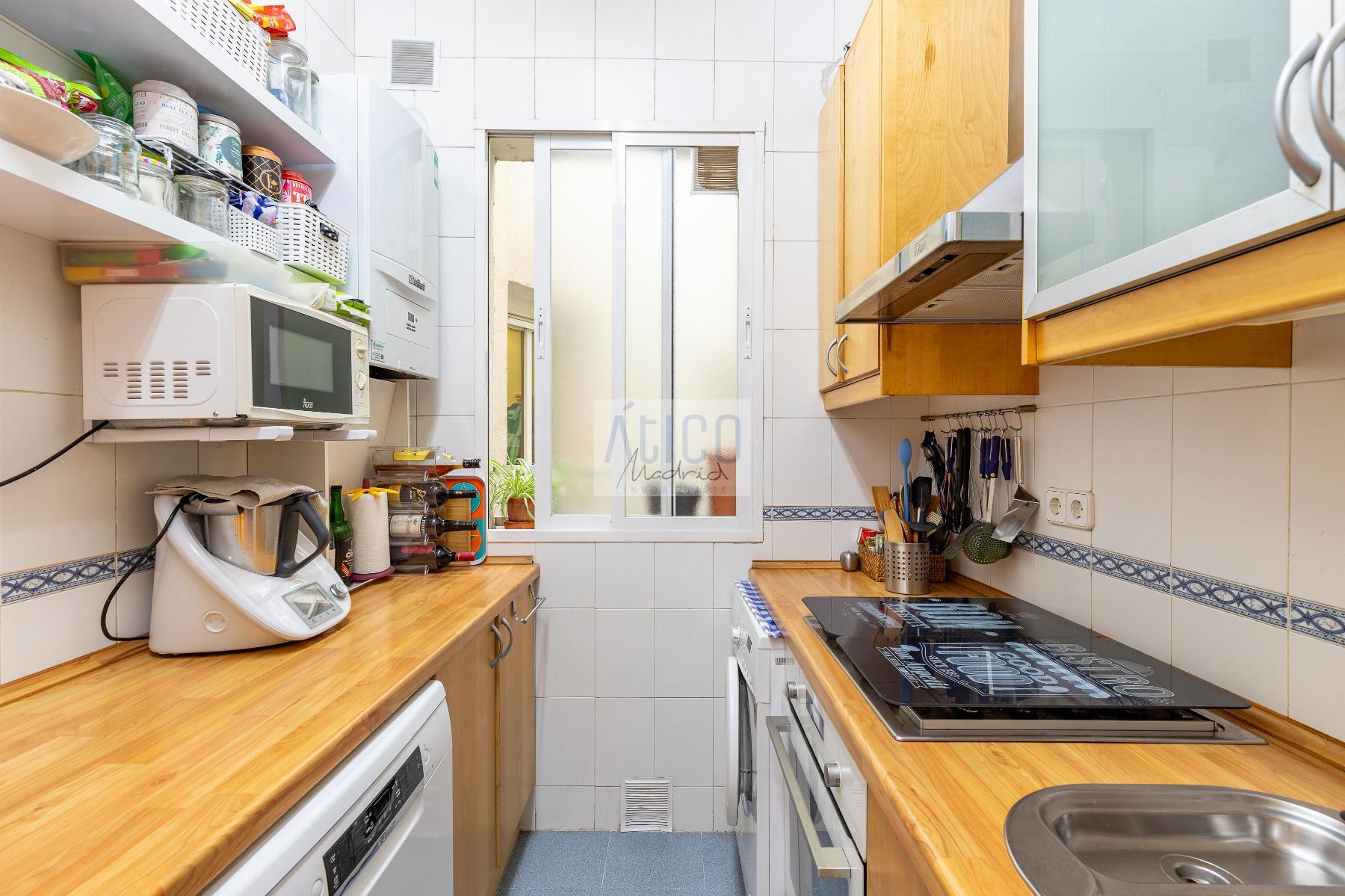 For sale of flat in Madrid