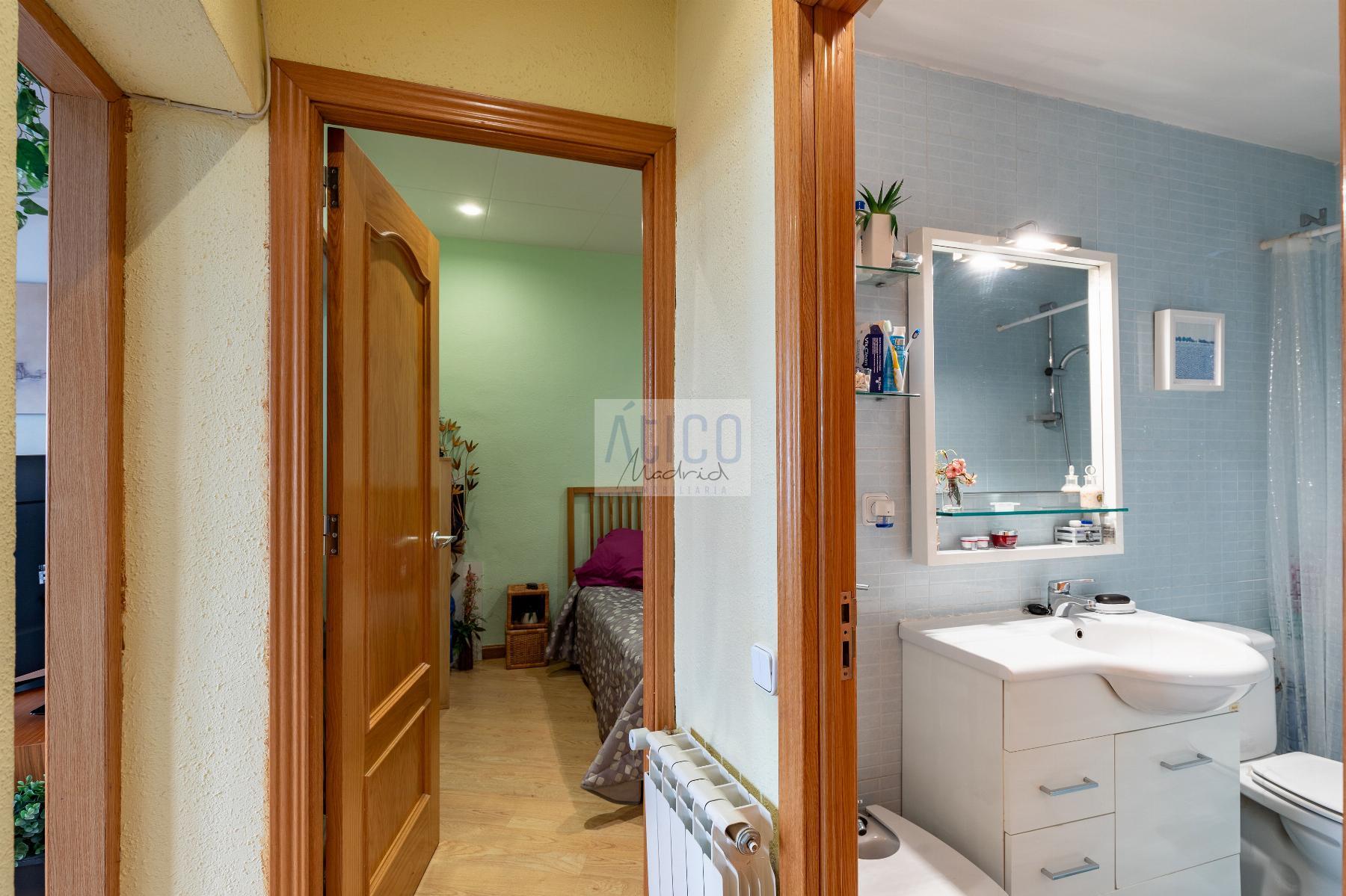For sale of flat in Madrid