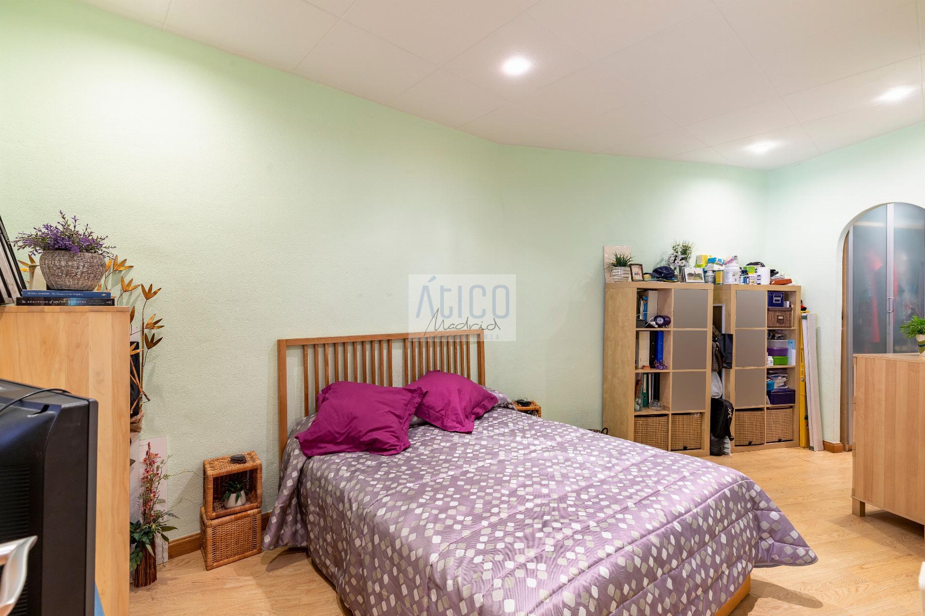 For sale of flat in Madrid