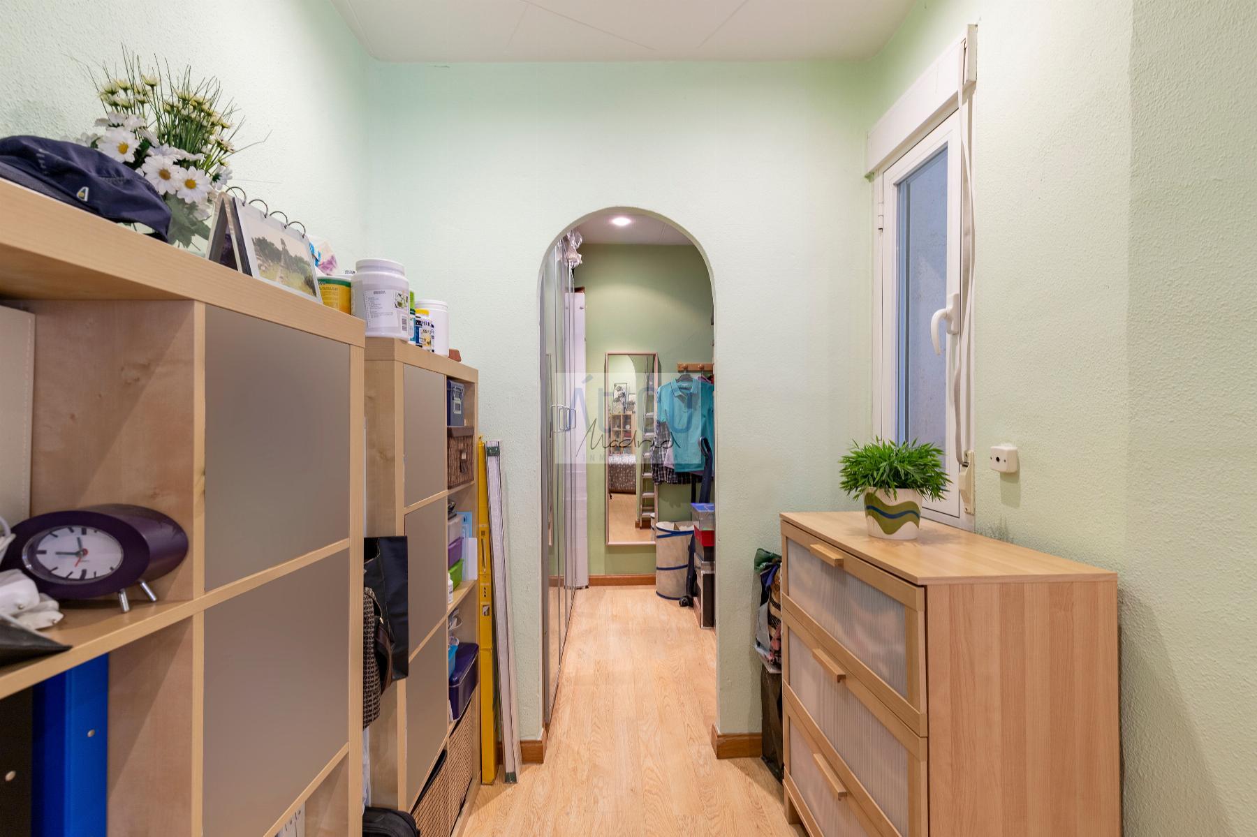 For sale of flat in Madrid