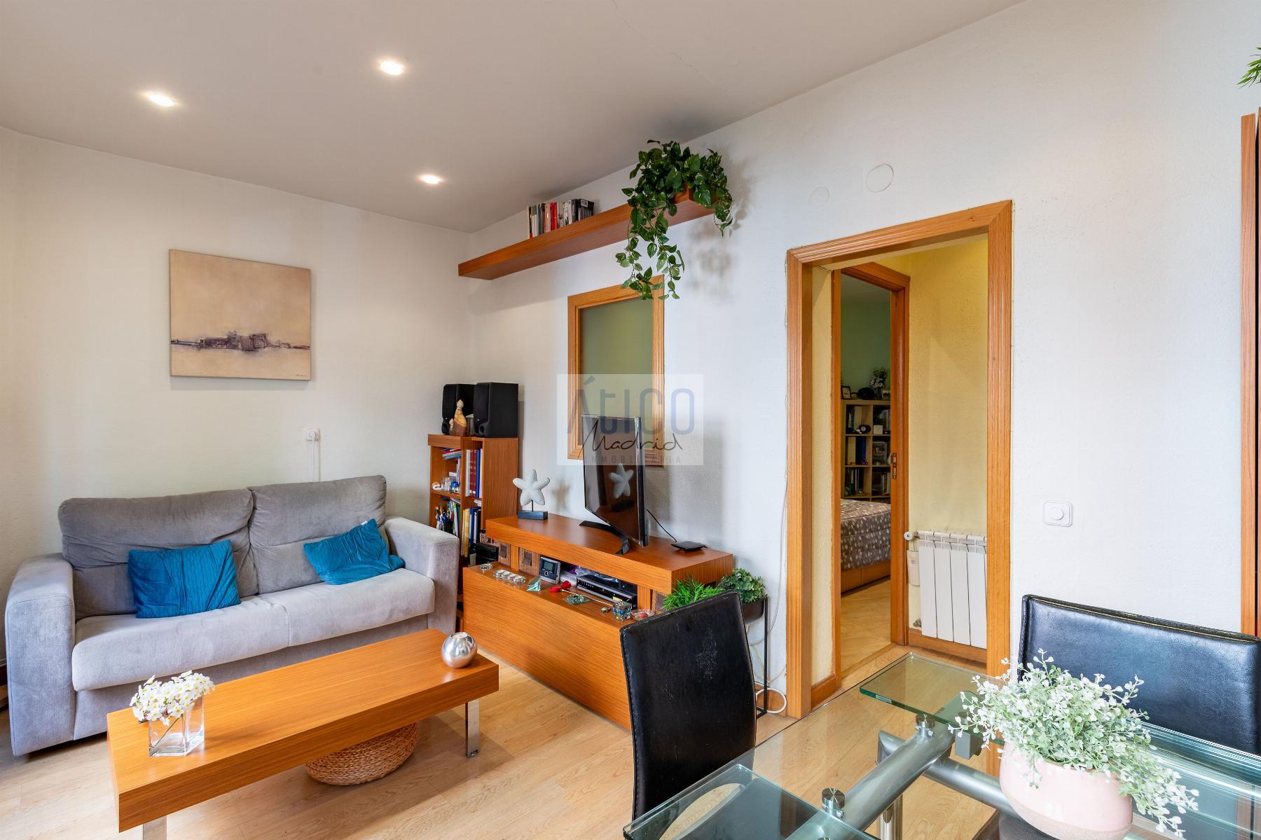 For sale of flat in Madrid