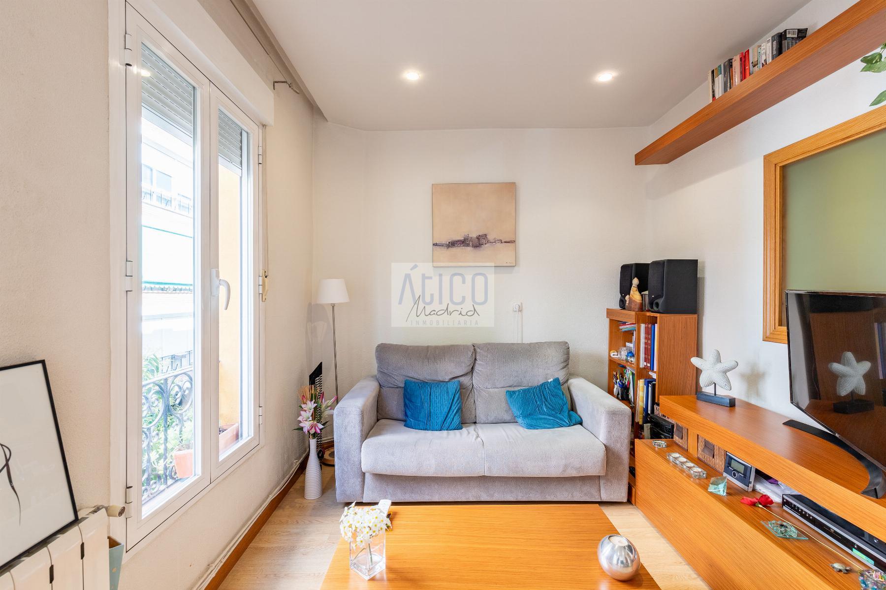 For sale of flat in Madrid