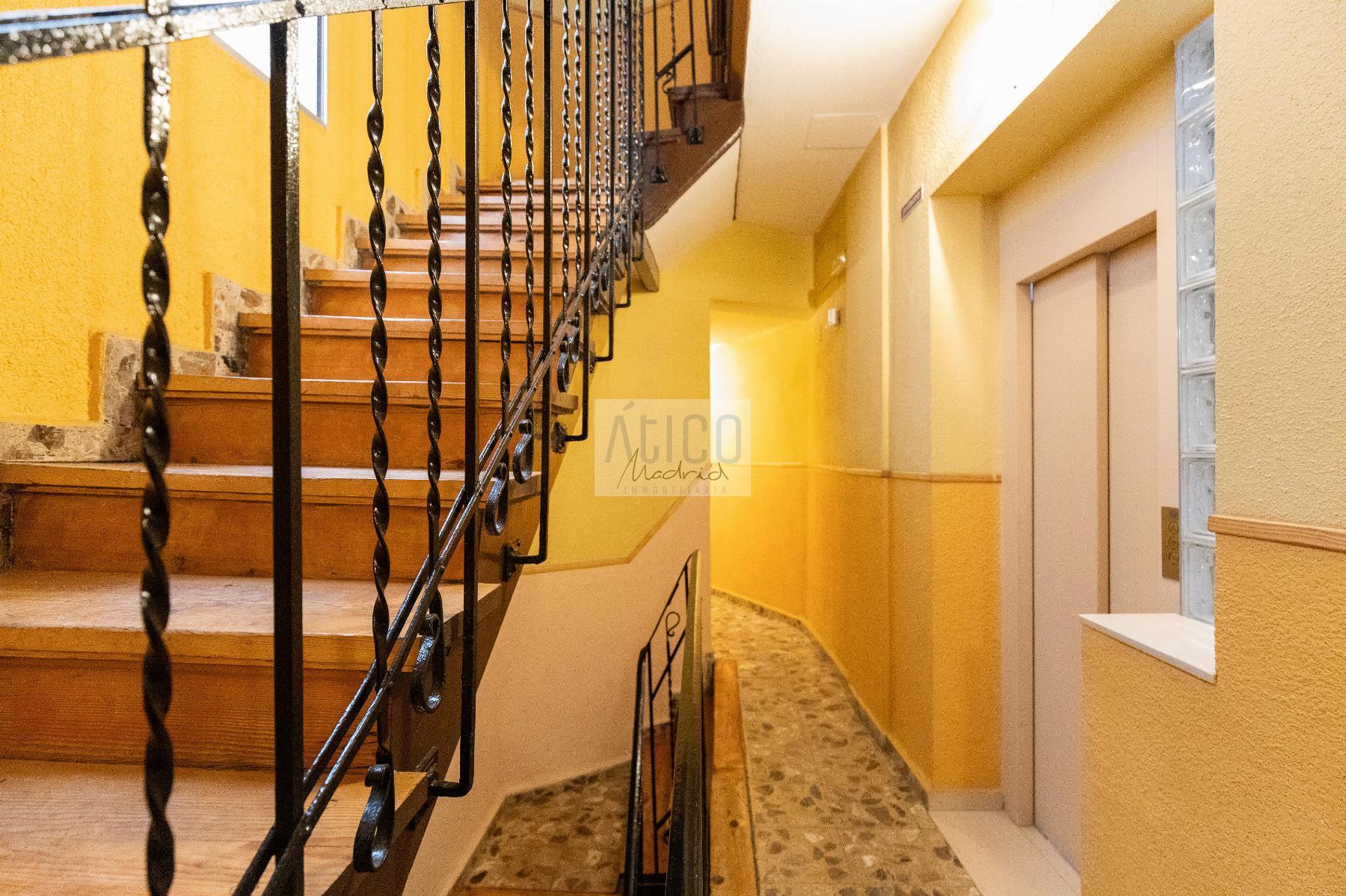 For sale of flat in Madrid